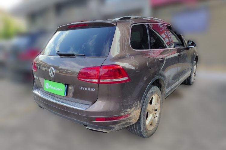 Used Volkswagen Touareg 2011 3.0 TSI Hybrid Rear Right 45 Deg