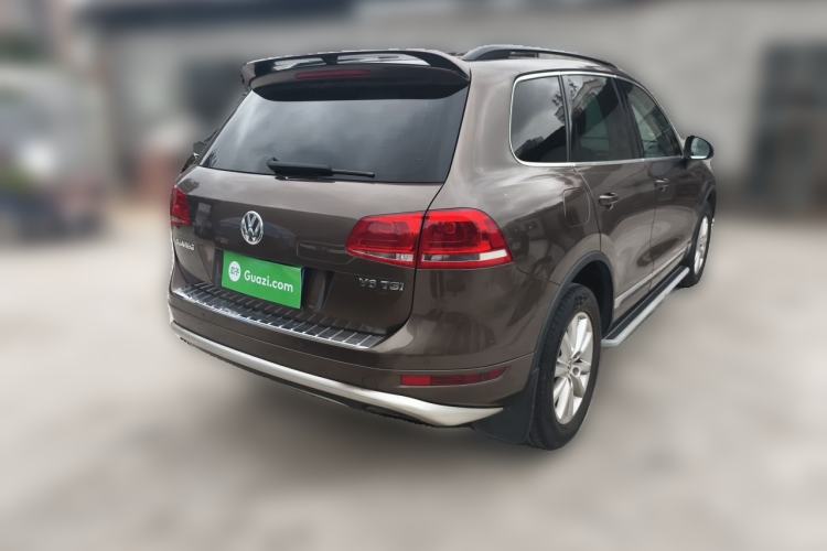 Used Volkswagen Touareg 2011 3.0 TSI High-End Version Rear Right 45 Deg
