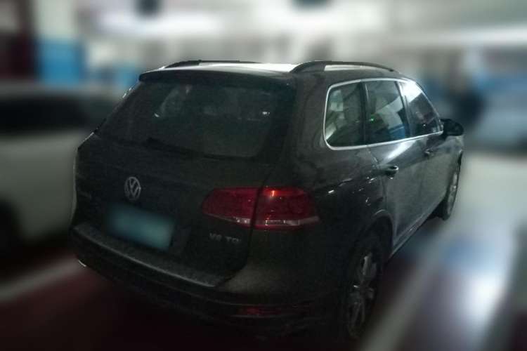 Used Volkswagen Touareg 2011 3.0 TDI Diesel Standard Version Rear Right 45 Deg