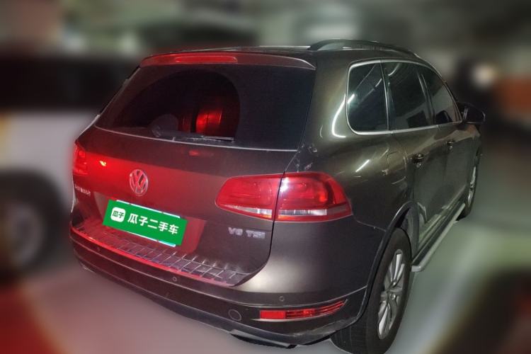 Used Volkswagen Touareg 2011 3.0 TSI Comfort Version Rear Right 45 Deg