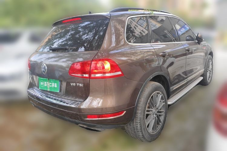 Used Volkswagen Touareg 2011 3.0 TSI Comfort Version Rear Right 45 Deg