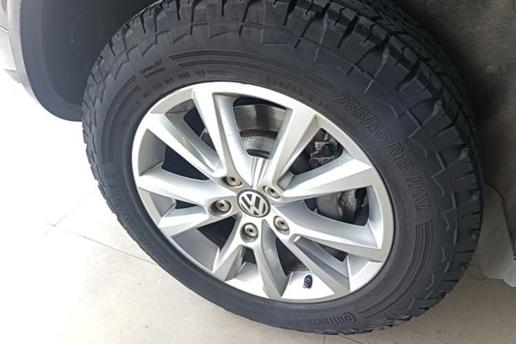 Used Volkswagen Touareg 2011 3.0 TSI High-End Version Right Rear Wheel Hub