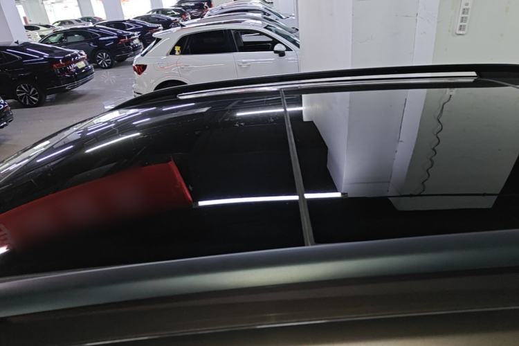 Used Volkswagen Touareg 2011 3.0 TSI Comfort Version Roof