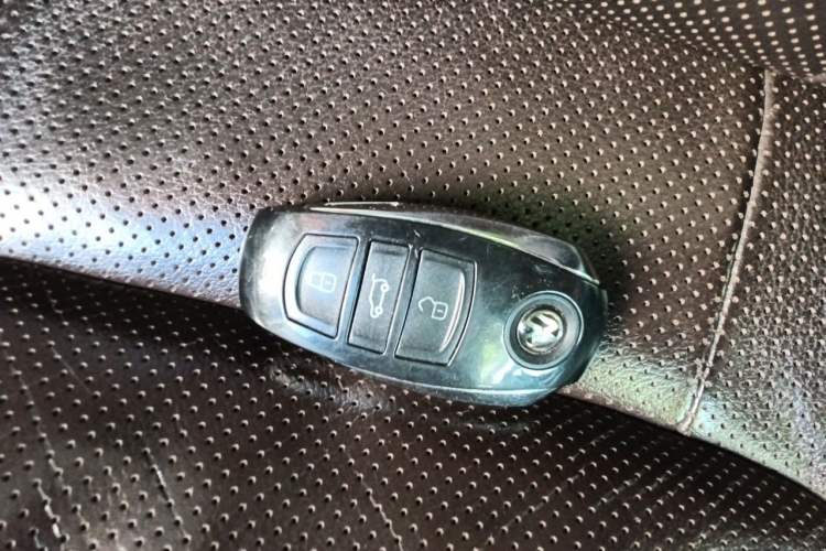 Used Volkswagen Touareg 2011 3.0 TSI High-End Version Vehicle Key
