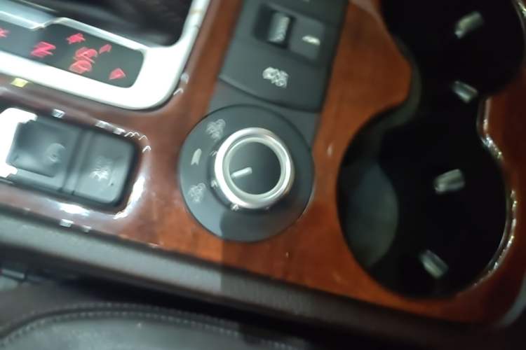 Used Volkswagen Touareg 2011 3.0 TSI Comfort Version Vehicle Key