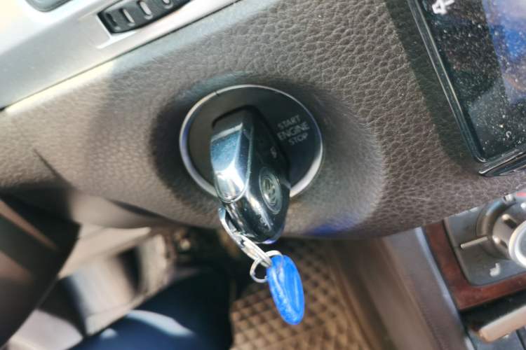 Used Volkswagen Touareg 2011 3.0 TSI Standard Version Vehicle Key