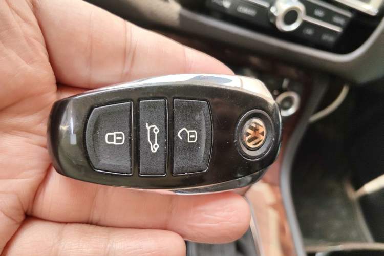 Used Volkswagen Touareg 2011 3.0 TSI Luxury Edition Vehicle Key