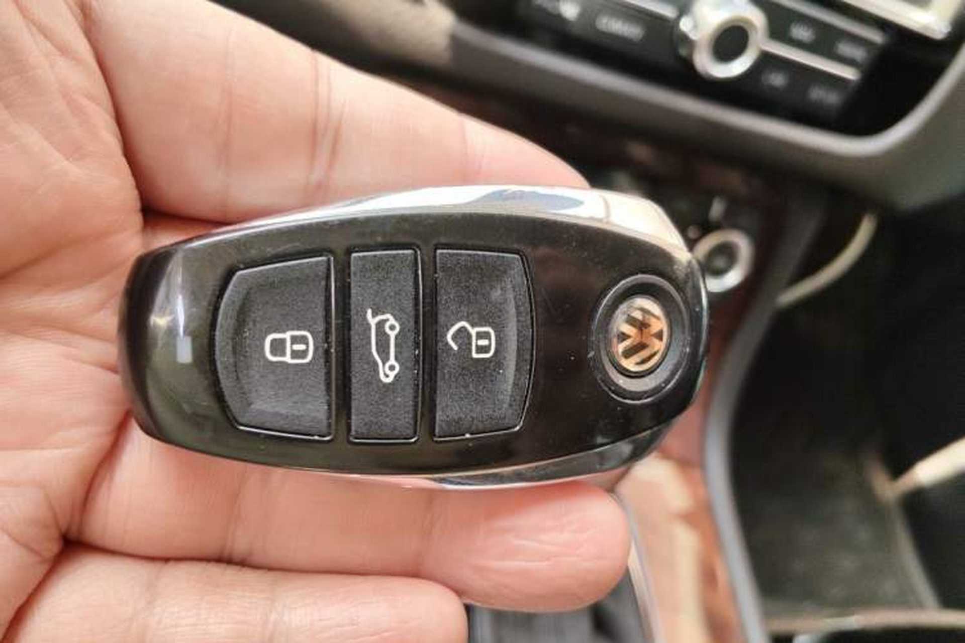 Used Volkswagen Touareg 2011 3.0 TSI Luxury Edition Vehicle Key
