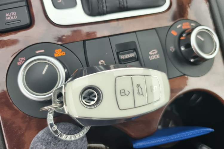 Used Volkswagen Touareg 2011 3.0 TSI High-End Version Vehicle Key