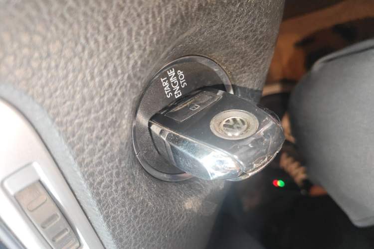 Used Volkswagen Touareg 2011 3.0 TSI Comfort Version Vehicle Key