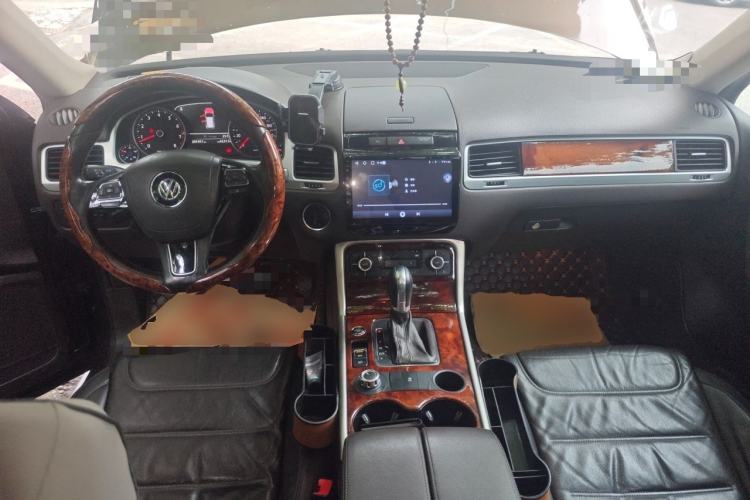 Used Volkswagen Touareg 2011 3.0 TSI Standard Version Center Console