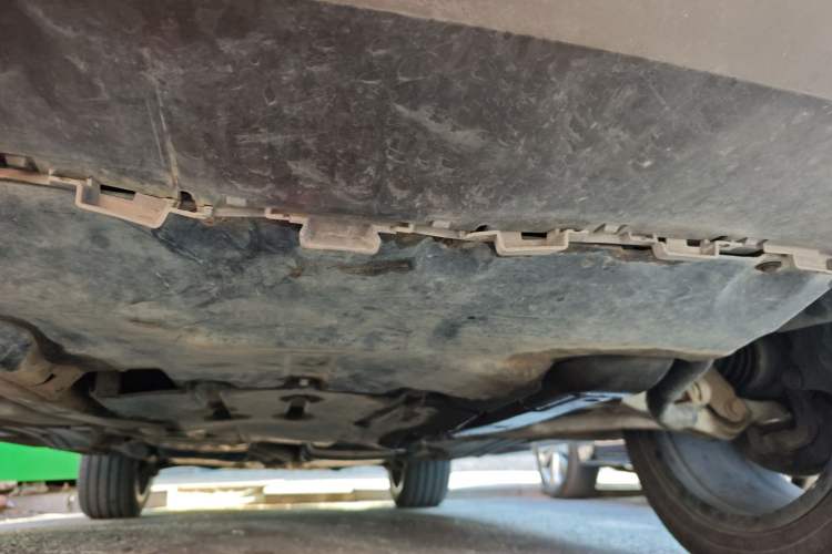 Used Volkswagen Touareg 2011 3.0 TSI High-End Version Chassis Front