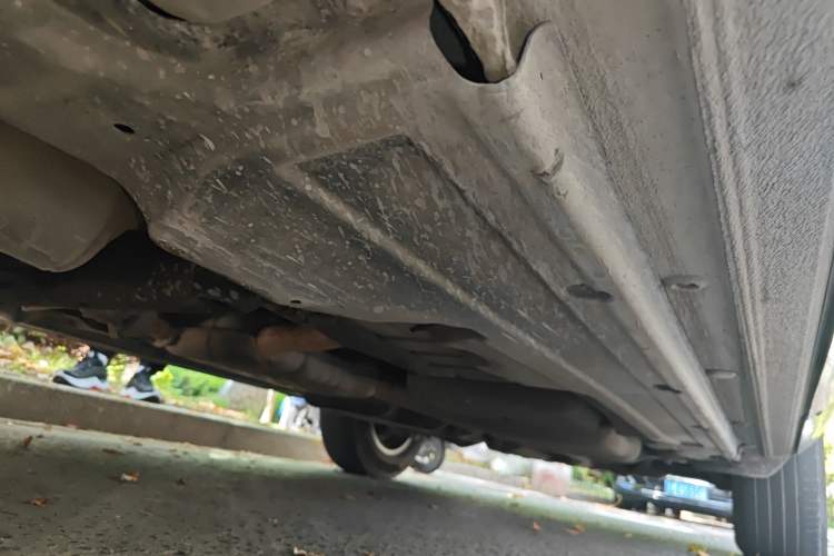 Used Volkswagen Touareg 2011 3.0 TSI Standard Version Chassis Front Left