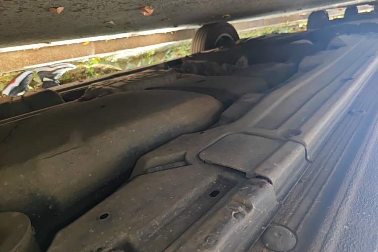 Used Volkswagen Touareg 2011 3.0 TSI Standard Version Chassis Rear Left