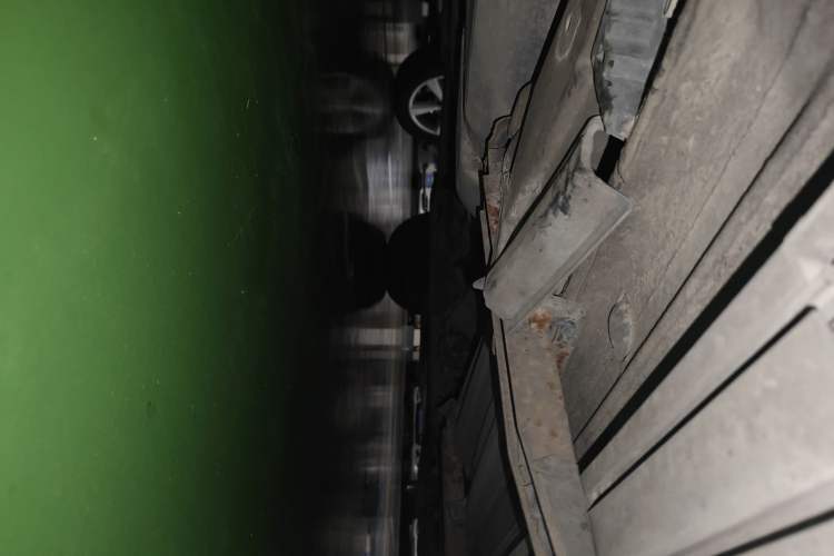 Used Volkswagen Touareg 2011 3.0 TDI Diesel Standard Version Chassis Rear Right