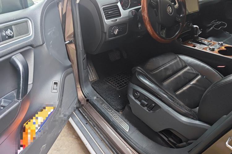 Used Volkswagen Touareg 2011 3.0 TSI Comfort Version Driver Seat