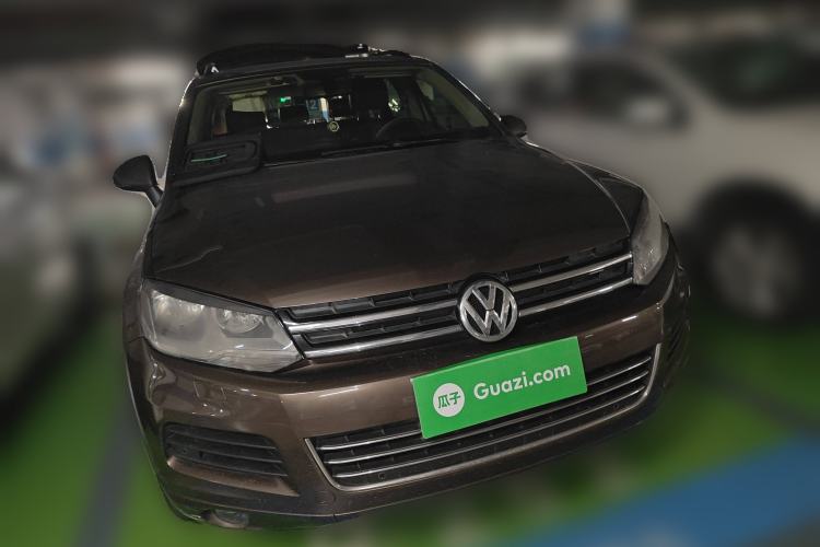 Used Volkswagen Touareg 2011 3.0 TDI Diesel Standard Version Front Right 45 Deg