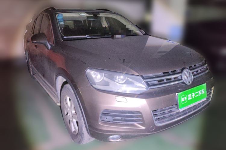 Used Volkswagen Touareg 2011 3.0 TSI Standard Version Front Right 45 Deg