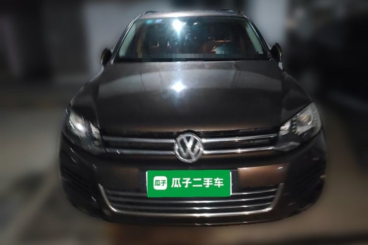 Used Volkswagen Touareg 2011 3.0 TSI Comfort Version Front