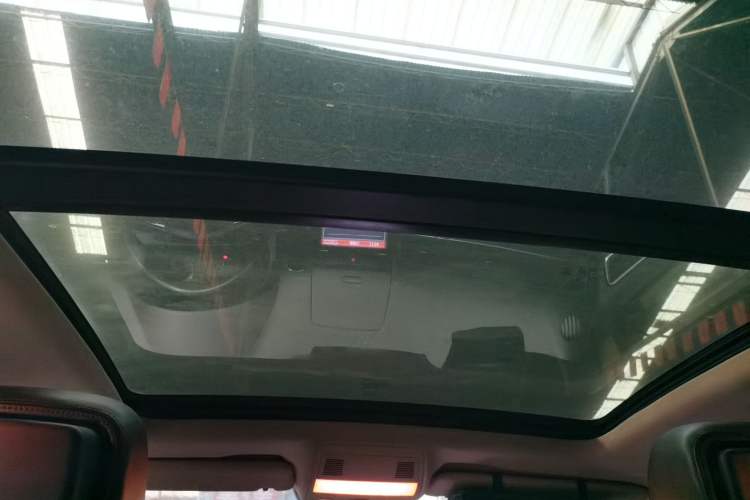 Used Volkswagen Touareg 2011 3.0 TSI Standard Version Headliner