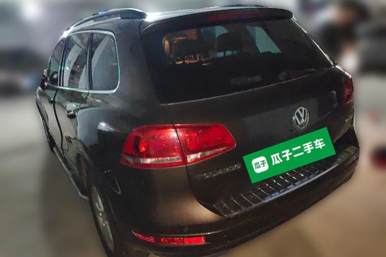 Used Volkswagen Touareg 2011 3.0 TSI Comfort Version Rear Left 45 Deg