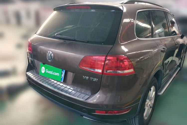 Used Volkswagen Touareg 2011 3.0 TSI Standard Version Rear Right 45 Deg