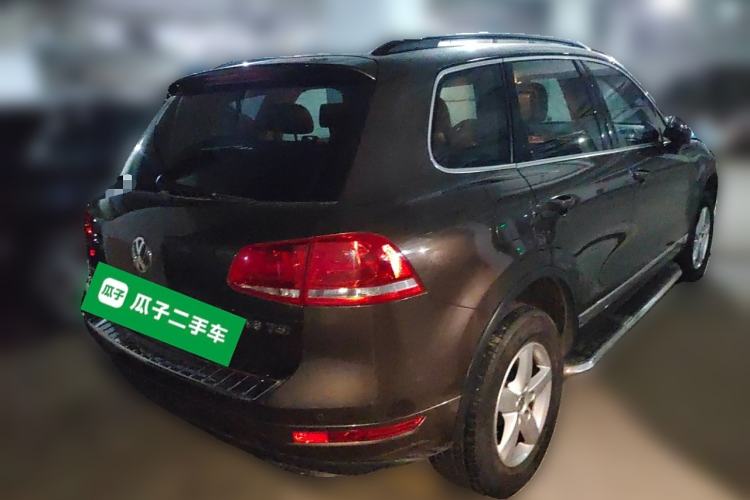 Used Volkswagen Touareg 2011 3.0 TSI Comfort Version Rear Right 45 Deg