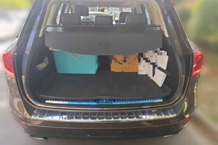 Used Volkswagen Touareg 2011 3.0 TSI Standard Version Trunk