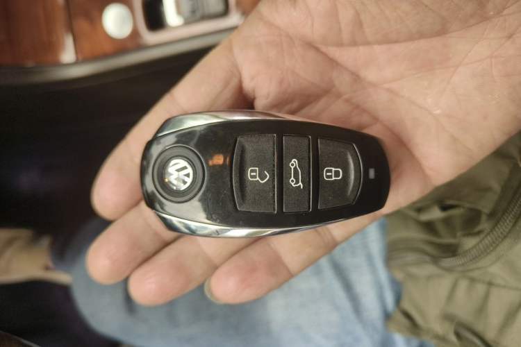 Used Volkswagen Touareg 2011 3.0 TSI High-End Version Vehicle Key