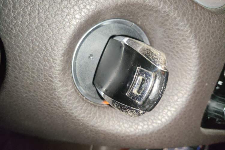Used Volkswagen Touareg 2011 3.0 TSI Standard Version Vehicle Key