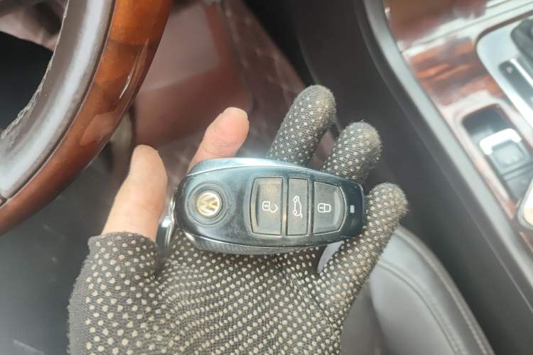 Used Volkswagen Touareg 2011 3.0 TSI Standard Version Vehicle Key