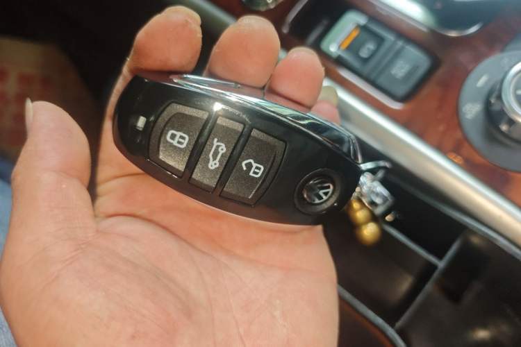 Used Volkswagen Touareg 2011 3.0 TSI Standard Version Vehicle Key