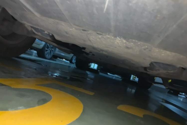 Used Volkswagen Touareg 2011 3.0 TSI Comfort Version Chassis Front