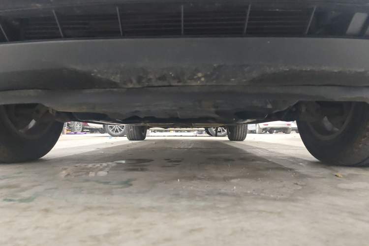 Used Volkswagen Touareg 2011 3.0 TSI Standard Version Chassis Front