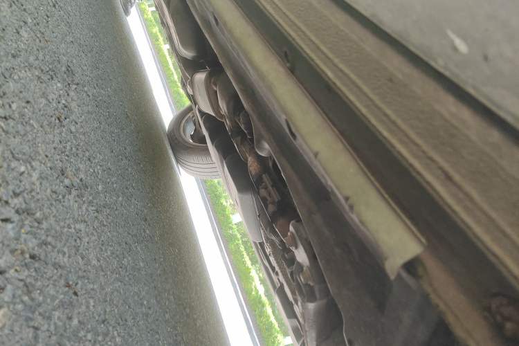 Used Volkswagen Touareg  Chassis Front Right
