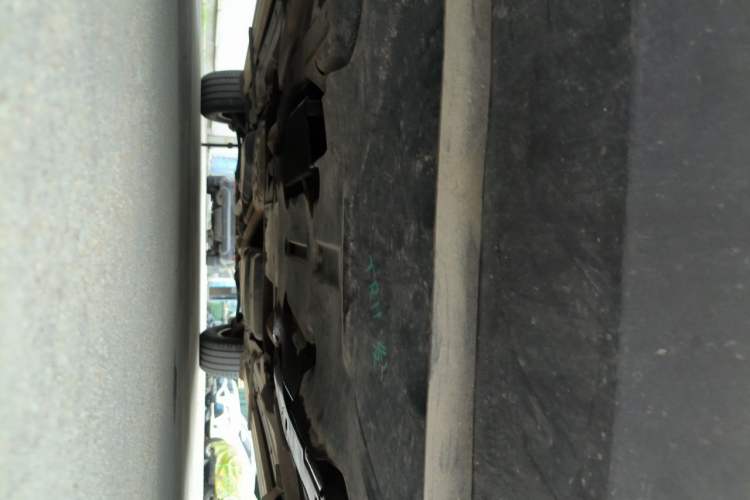 Used Volkswagen Touareg 2011 3.0 TSI High-End Version Chassis Front