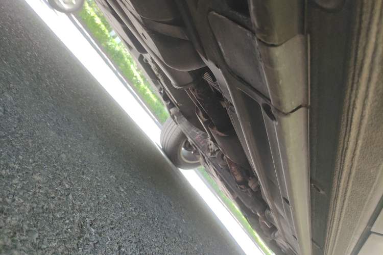 Used Volkswagen Touareg  Chassis Rear Right