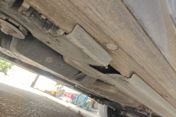 Used Volkswagen Touareg 2011 3.0 TSI Hybrid Chassis Rear Right
