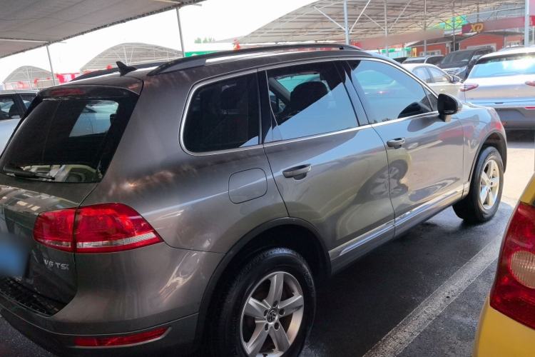 Used Volkswagen Touareg 2011 3.0 TSI Comfort Version Exterior 3