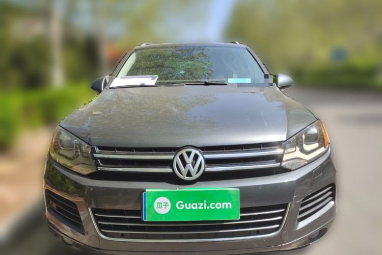 Used Volkswagen Touareg  Front