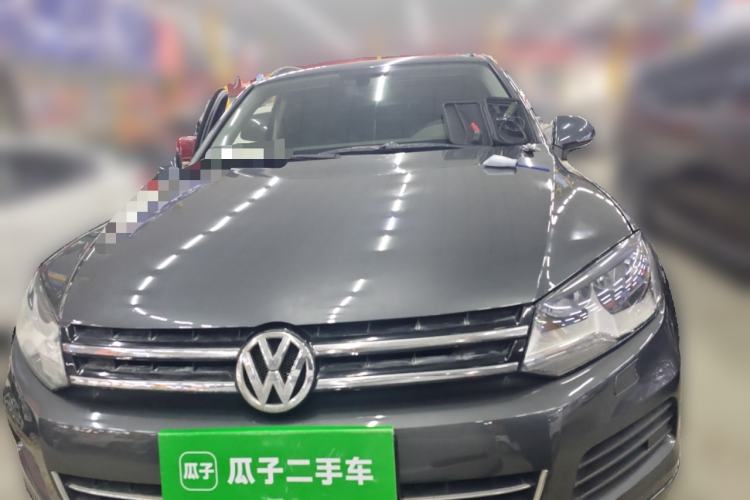 Used Volkswagen Touareg 2011 3.0 TSI Standard Version Front