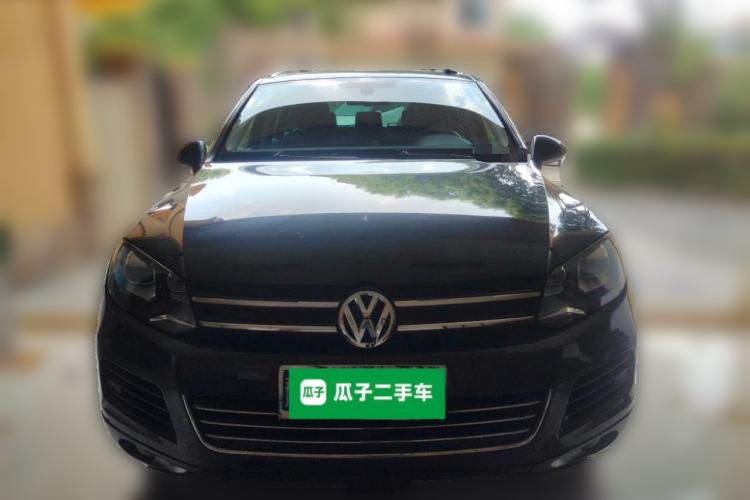 Used Volkswagen Touareg 2011 3.0 TSI Hybrid Front