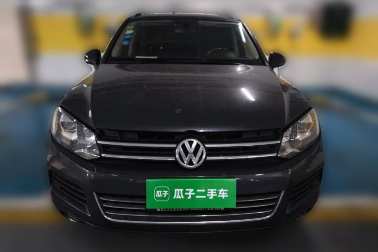 Used Volkswagen Touareg 2011 3.0 TSI High-End Version Front