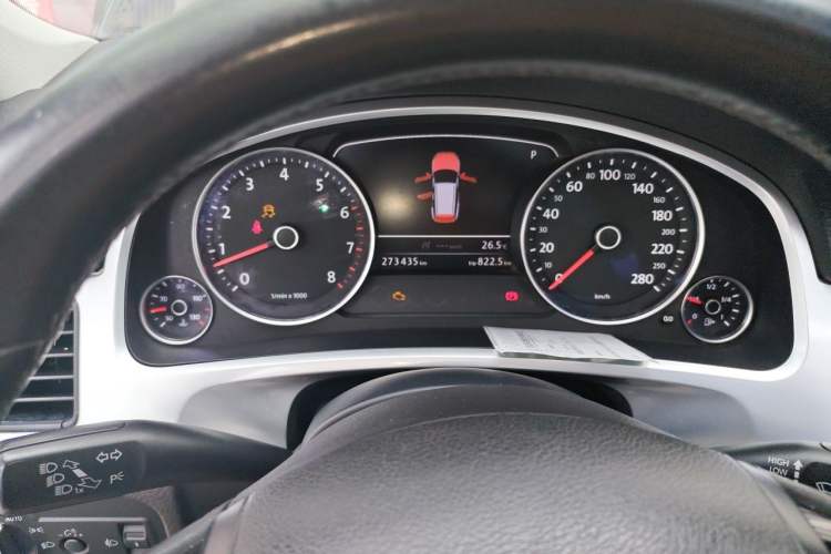 Used Volkswagen Touareg 2011 3.0 TSI Standard Version Instrument Cluster