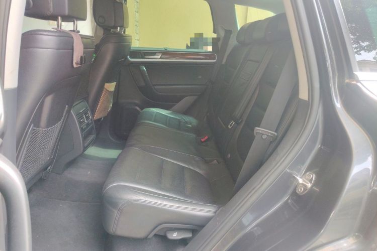 Used Volkswagen Touareg 2011 3.0 TSI Hybrid Left Rear Seat