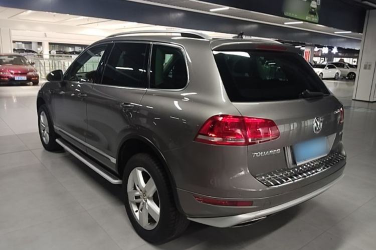 Used Volkswagen Touareg 2011 3.0 TSI Luxury Edition Rear Left 45 Deg