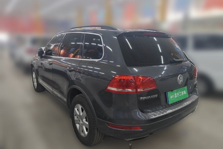 Used Volkswagen Touareg 2011 3.0 TSI Standard Version Rear Left 45 Deg