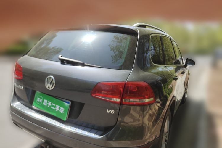 Used Volkswagen Touareg  Rear Right 45 Deg