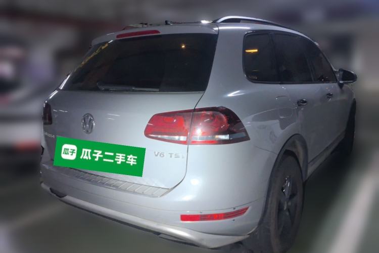 Used Volkswagen Touareg 2011 3.0 TSI Comfort Version Rear Right 45 Deg