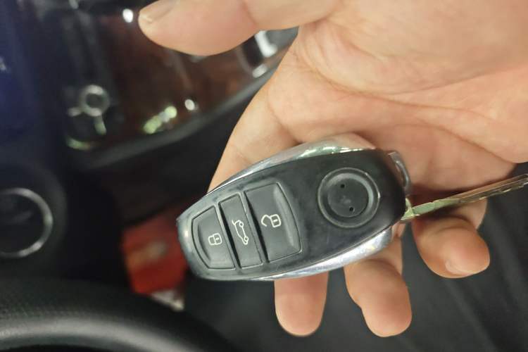 Used Volkswagen Touareg 2011 3.0 TSI Standard Version Vehicle Key